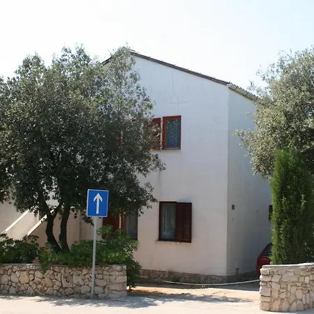 Apartman With A Parking Space Mandre, Pag - 6517 *