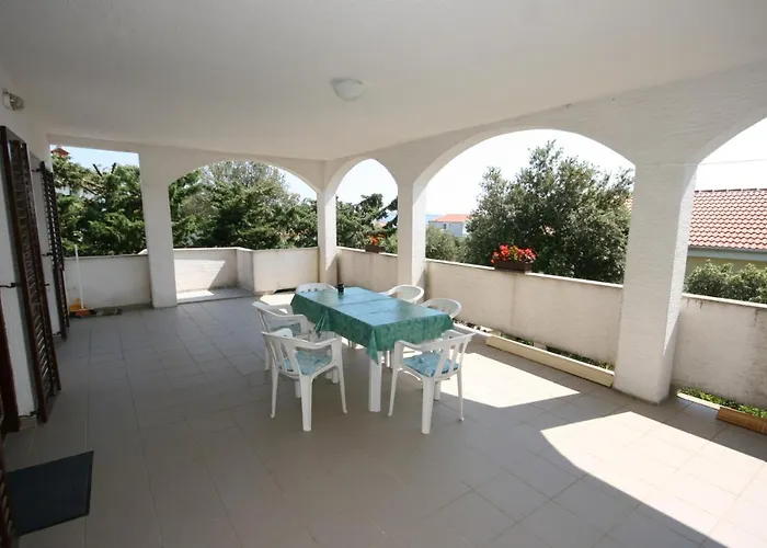 Apartman With A Parking Space Mandre, Pag - 6517 Kolan